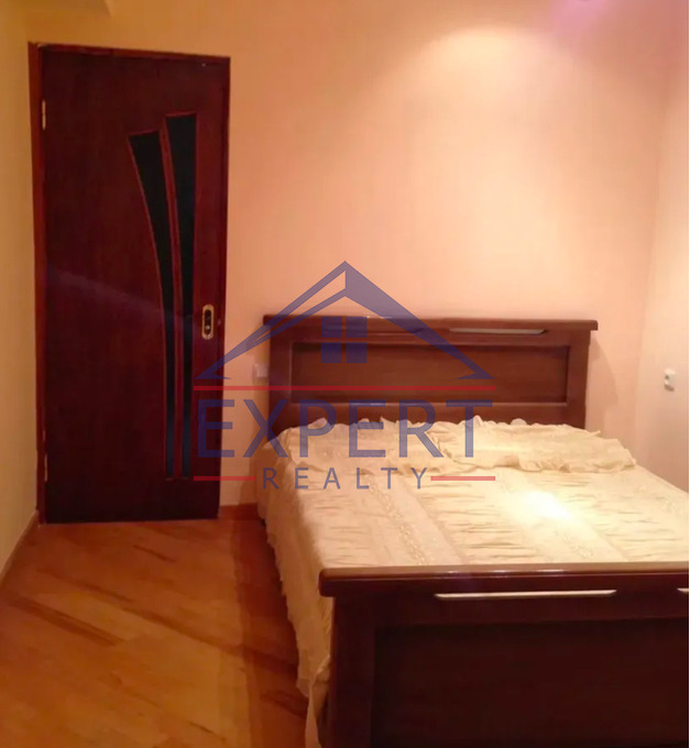 ԿԵՆՏՐՈՆ, ԱՄԻՐՅԱՆ ՓՈՂՈՑ, 2 ՍԵՆՅԱԿ