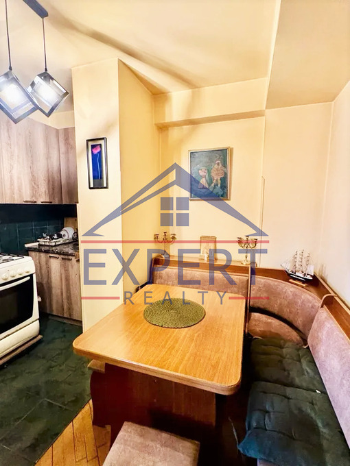 ԿԵՆՏՐՈՆ, ԱՂԱՅԱՆ ՓՈՂՈՑ, 2 ՍԵՆՅԱԿ