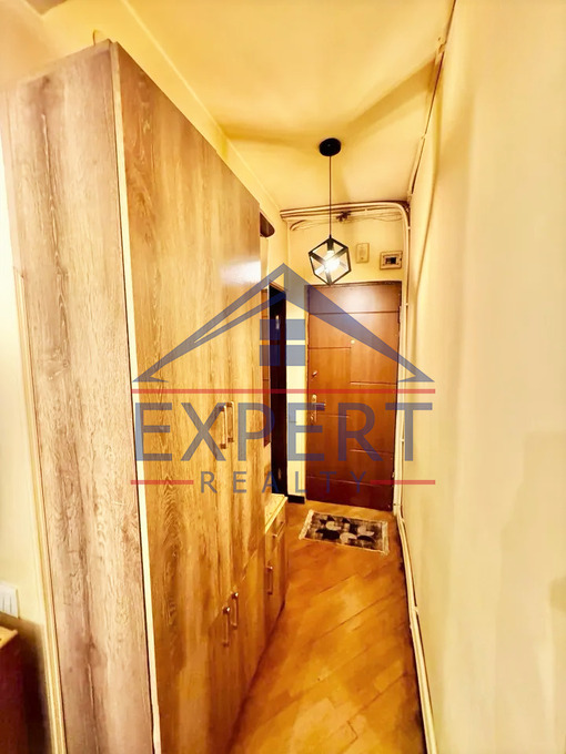 ԿԵՆՏՐՈՆ, ԱՂԱՅԱՆ ՓՈՂՈՑ, 2 ՍԵՆՅԱԿ