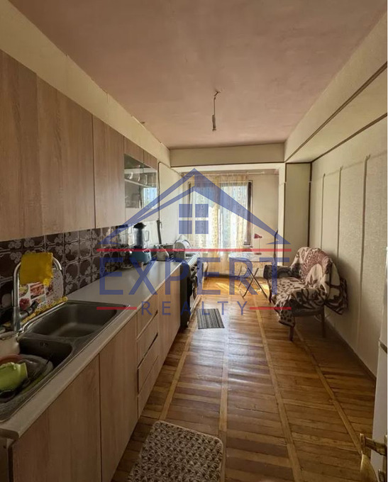 ԱՐԱԲԿԻՐ, ՄԱՄԻԿՈՆՅԱՆՑ ՓՈՂՈՑ , 3 ՍԵՆՅԱԿ