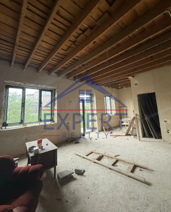 ԿԵՆՏՐՈՆ, ՓԱՐՊԵՑՈՒ ՓՈՂՈՑ, 160ՔՄ