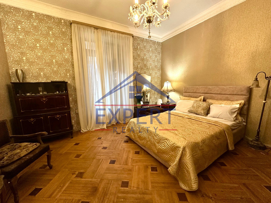 ԿԵՆՏՐՈՆ, ՆԱԼԲԱՆԴՅԱՆ ՓՈՂՈՑ, 3 ՍԵՆՅԱԿ