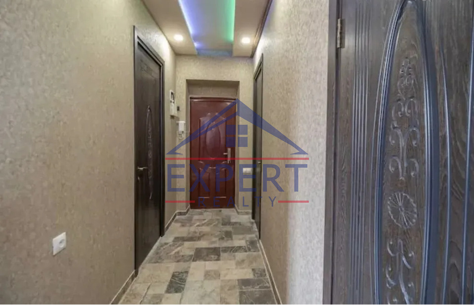 ԿԵՆՏՐՈՆ, ՄԱՇՏՈՑԻ ՊՈՂՈՏԱ, 3 ՍԵՆՅԱԿ