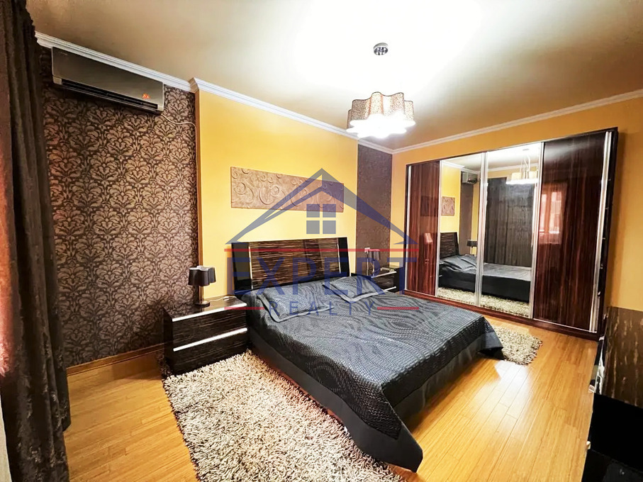 ԿԵՆՏՐՈՆ, ԱՐԳԻՇՏԻԻ ՓՈՂՈՑ, 3 ՍԵՆՅԱԿ