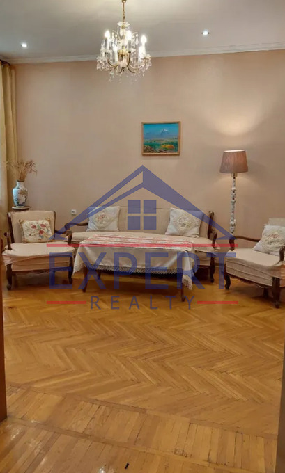 ԿԵՆՏՐՈՆ, ԱՄԻՐՅԱՆ ՓՈՂՈՑ, 3 ՍԵՆՅԱԿ