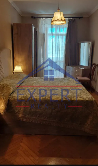 ԿԵՆՏՐՈՆ, ԱՄԻՐՅԱՆ ՓՈՂՈՑ, 3 ՍԵՆՅԱԿ