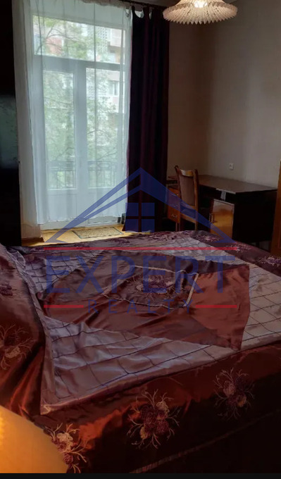 ԿԵՆՏՐՈՆ, ԱՄԻՐՅԱՆ ՓՈՂՈՑ, 3 ՍԵՆՅԱԿ