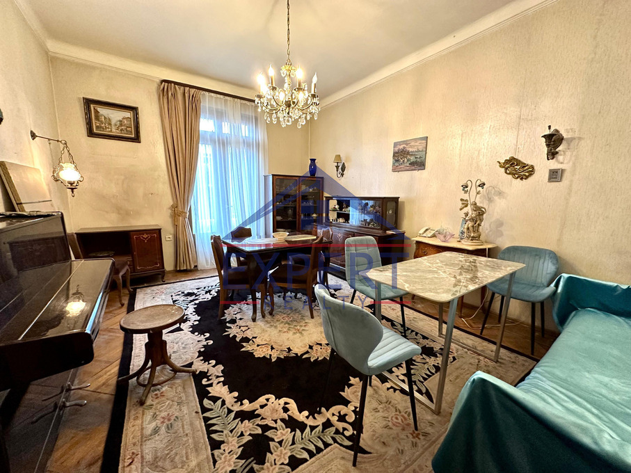 ԿԵՆՏՐՈՆ, ՆԱԼԲԱՆԴՅԱՆ ՓՈՂՈՑ, 3 ՍԵՆՅԱԿ