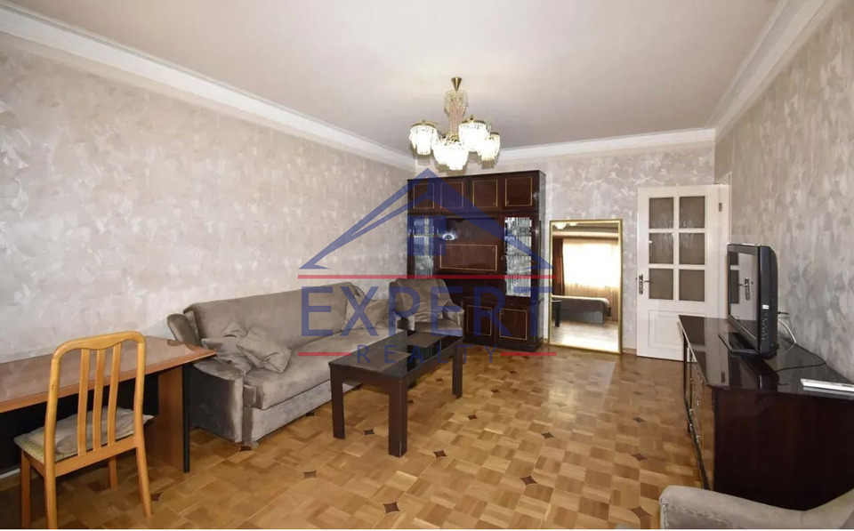 ԿԵՆՏՐՈՆ, ՔԱՋԱԶՆՈՒՆՈՒ  ՓՈՂՈՑ , 1 ՍԵՆՅԱԿ