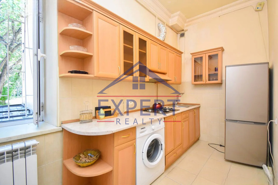 ԿԵՆՏՐՈՆ, ՄՈՍԿՈՎՅԱՆ ՓՈՂՈՑ, 2 ՍԵՆՅԱԿ