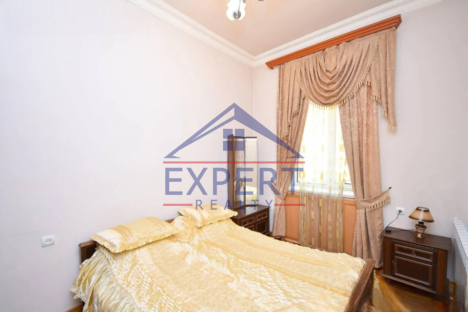 ԿԵՆՏՐՈՆ, ՄՈՍԿՈՎՅԱՆ ՓՈՂՈՑ, 2 ՍԵՆՅԱԿ