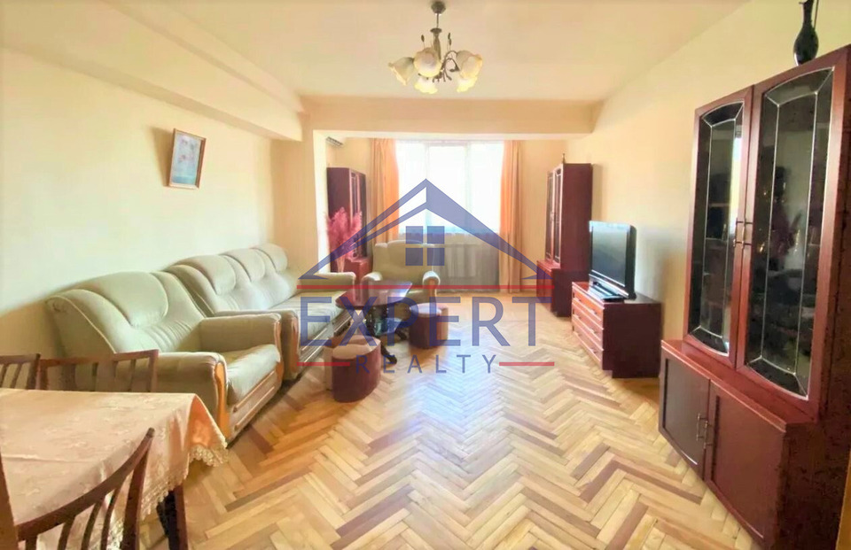 ԿԵՆՏՐՈՆ, ԵՐՎԱՆԴ ՔՈՉԱՐ ՓՈՂՈՑ, 2 ՍԵՆՅԱԿ