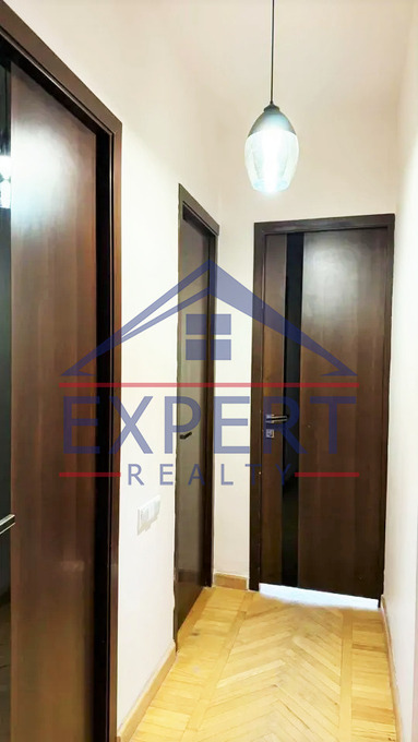 ԿԵՆՏՐՈՆ, ԿՈՂԲԱՑՈՒ ՓՈՂՈՑ, 3 ՍԵՆՅԱԿ