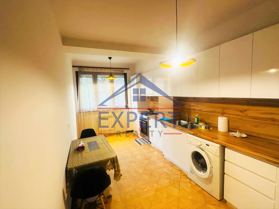 ԿԵՆՏՐՈՆ, ԱԳԱԹԱՆԳԵՂՈՍԻ ՓՈՂՈՑ, 2 ՍԵՆՅԱԿ