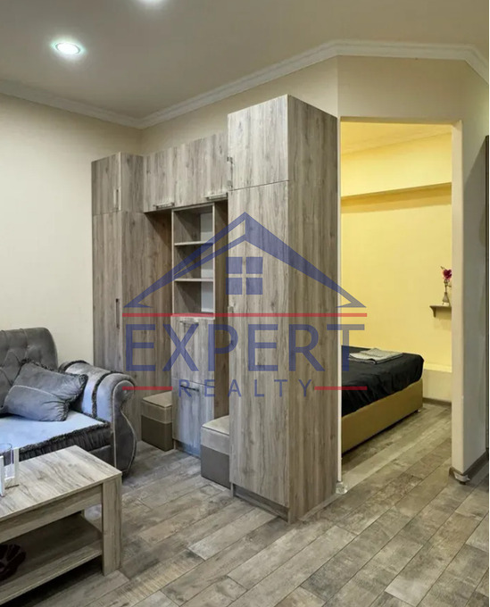 ԿԵՆՏՐՈՆ, ՄԱՇՏՈՑԻ ՊՈՂՈՏԱ, 1 ՍԵՆՅԱԿ