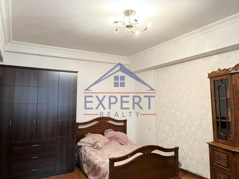 ԿԵՆՏՐՈՆ, ԿՈՂԲԱՑՈՒ ՓՈՂՈՑ, 1 ՍԵՆՅԱԿ