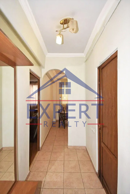 ԿԵՆՏՐՈՆ, ԿՈՂԲԱՑՈՒ ՓՈՂՈՑ, 1 ՍԵՆՅԱԿ