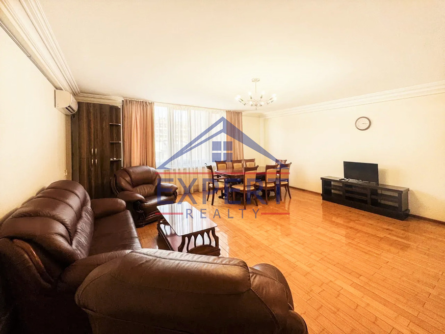 ԿԵՆՏՐՈՆ, ԿՈՂԲԱՑՈՒ ՓՈՂՈՑ, 3 ՍԵՆՅԱԿ