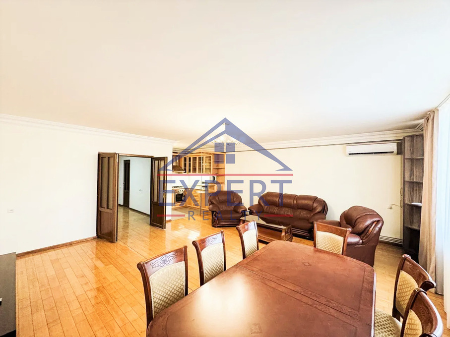 ԿԵՆՏՐՈՆ, ԿՈՂԲԱՑՈՒ ՓՈՂՈՑ, 3 ՍԵՆՅԱԿ