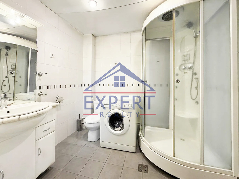 ԿԵՆՏՐՈՆ, ԿՈՂԲԱՑՈՒ ՓՈՂՈՑ, 3 ՍԵՆՅԱԿ