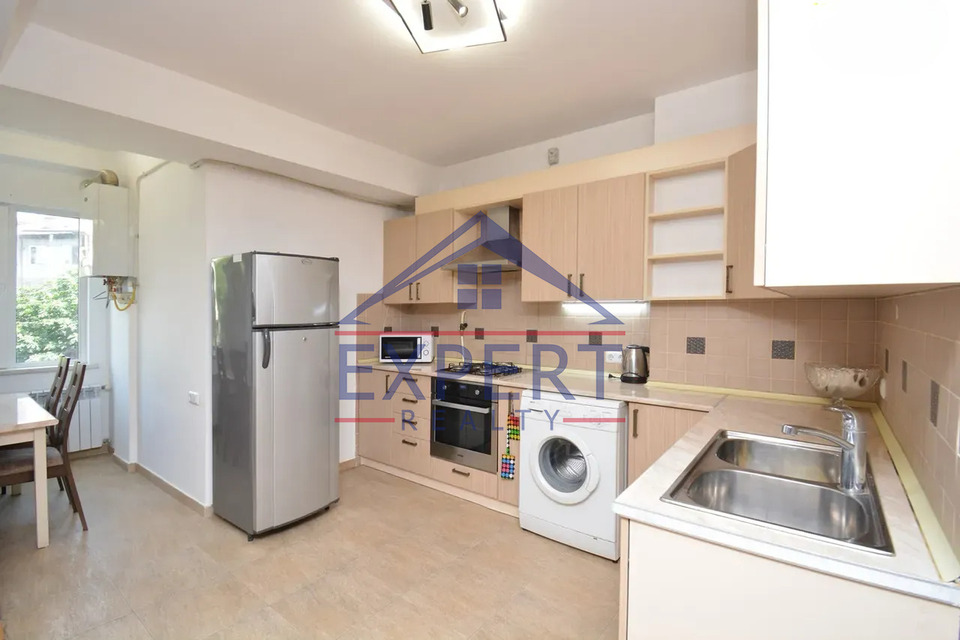 ԿԵՆՏՐՈՆ, ՀԱՆՐԱՊԵՏՈՒԹՅԱՆ ՓՈՂՈՑ, 3 ՍԵՆՅԱԿ