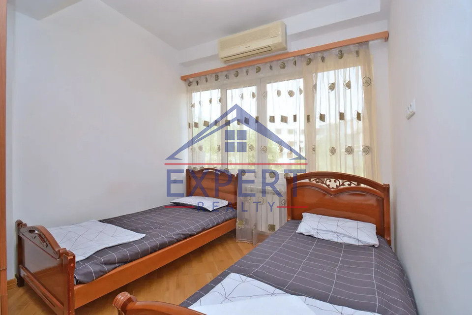 ԿԵՆՏՐՈՆ, ՀԱՆՐԱՊԵՏՈՒԹՅԱՆ ՓՈՂՈՑ, 3 ՍԵՆՅԱԿ