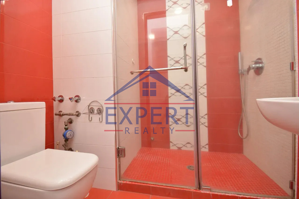 ԿԵՆՏՐՈՆ, ՀԱՆՐԱՊԵՏՈՒԹՅԱՆ ՓՈՂՈՑ, 3 ՍԵՆՅԱԿ