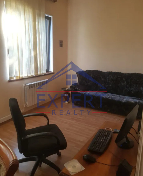 ԿԵՆՏՐՈՆ, ԿՈՐՅՈՒՆ ՓՈՂՈՑ, 112ՔՄ