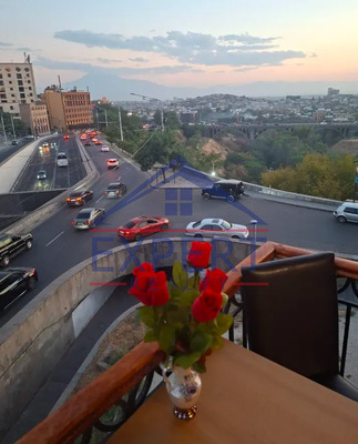 ԿԵՆՏՐՈՆ, ՄԱՇՏՈՑԻ ՊՈՂՈՏԱ, 2 ՍԵՆՅԱԿ