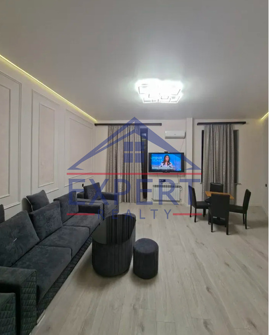 ԿԵՆՏՐՈՆ, ՄԱՇՏՈՑԻ ՊՈՂՈՏԱ, 2 ՍԵՆՅԱԿ