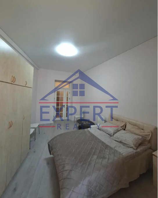 ԿԵՆՏՐՈՆ, ՄԱՇՏՈՑԻ ՊՈՂՈՏԱ, 2 ՍԵՆՅԱԿ