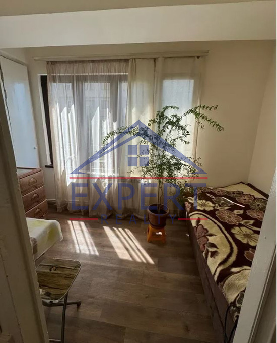 ԱՐԱԲԿԻՐ, ՄԱՄԻԿՈՆՅԱՆՑ ՓՈՂՈՑ , 3 ՍԵՆՅԱԿ