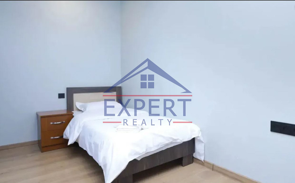 ԿԵՆՏՐՈՆ, ԱՄԻՐՅԱՆ ՓՈՂՈՑ, 3 ՍԵՆՅԱԿ