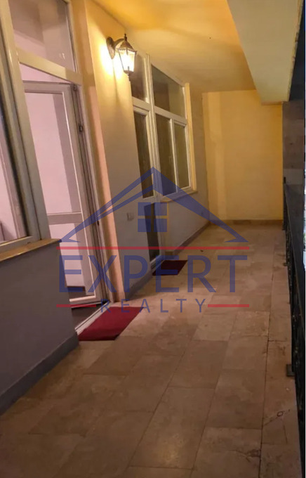 ԿԵՆՏՐՈՆ, ՀՅՈՒՍԻՍԱՅԻՆ ՊՈՂՈՏԱ, 5 ՍԵՆՅԱԿ