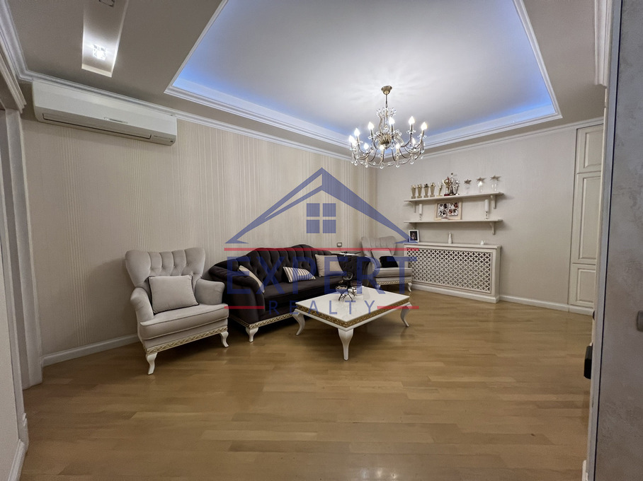 ԿԵՆՏՐՈՆ, ՎԱՐԴԱՆԱՆՑ ՓՈՂՈՑ, 2 ՍԵՆՅԱԿ