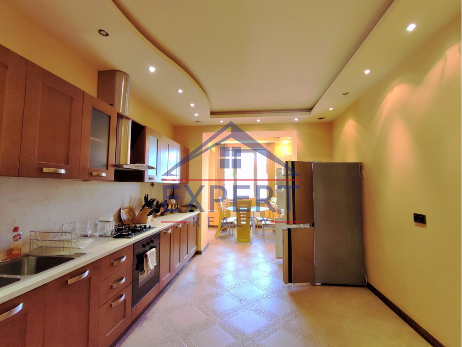 ԿԵՆՏՐՈՆ, ԹԱՄԱՆՅԱՆ ՓՈՂՈՑ, 3 ՍԵՆՅԱԿ