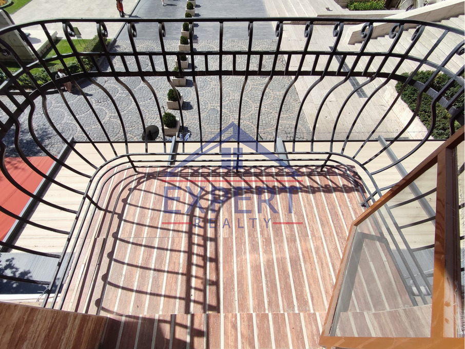 ԿԵՆՏՐՈՆ, ԹԱՄԱՆՅԱՆ ՓՈՂՈՑ, 3 ՍԵՆՅԱԿ