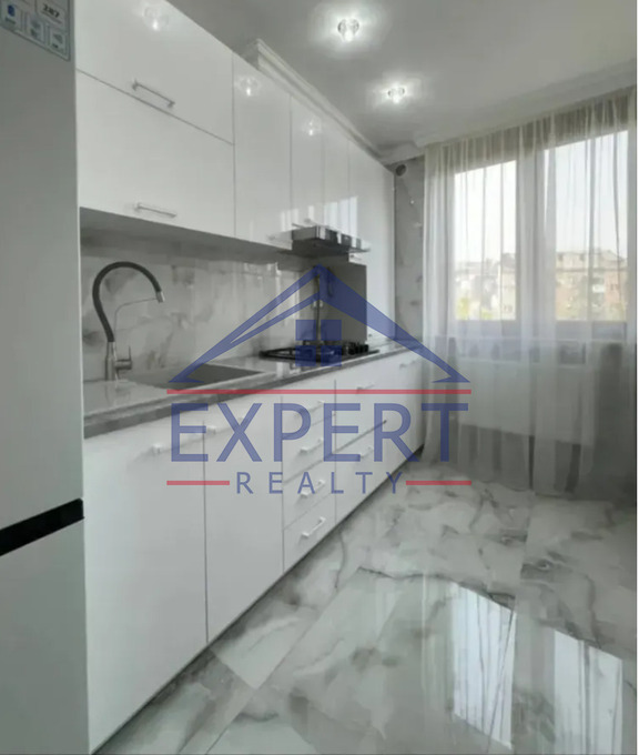 ԿԵՆՏՐՈՆ, ՏԻԳՐԱՆ ՄԵԾԻ ՊՈՂՈՏԱ, 3 ՍԵՆՅԱԿ