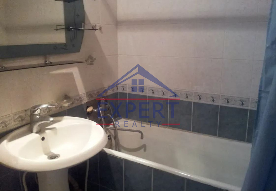 ԱՐԱԲԿԻՐ, ԿՈՄԻՏԱՍԻ ՊՈՂՈՏԱ, 3 ՍԵՆՅԱԿ