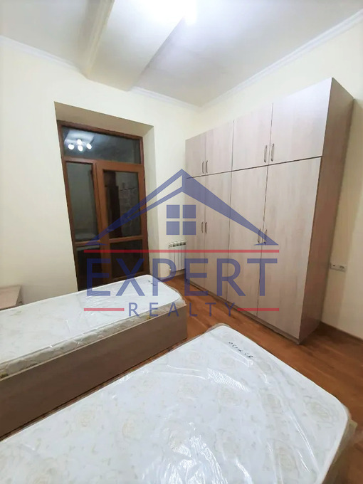 ԿԵՆՏՐՈՆ, ԱՐՇԱԿՈՒՆՅԱՑ ՊՈՂՈՏԱ, 3 ՍԵՆՅԱԿ