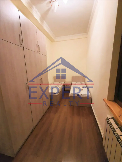 ԿԵՆՏՐՈՆ, ԱՐՇԱԿՈՒՆՅԱՑ ՊՈՂՈՏԱ, 3 ՍԵՆՅԱԿ