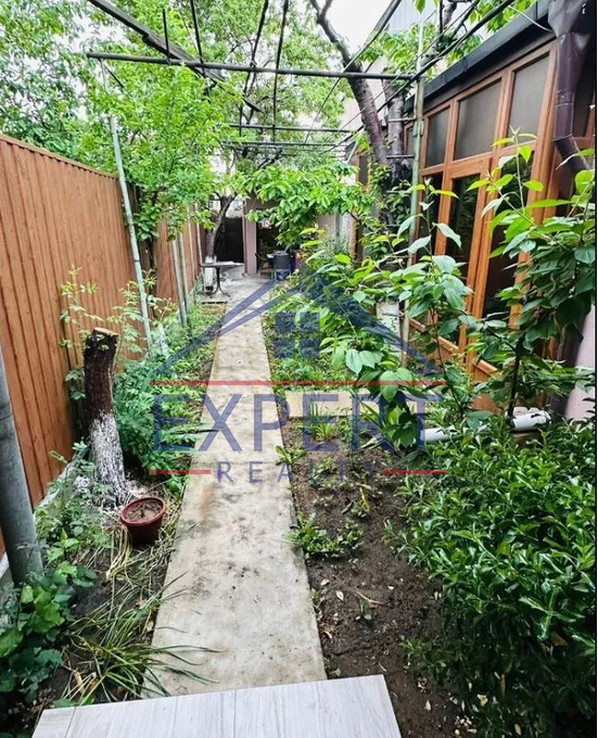 ԷՐԵԲՈՒՆԻ ,ՆՈՐ ԱՐԵՇ 12Փ․  4 ՍԵՆՅԱԿ