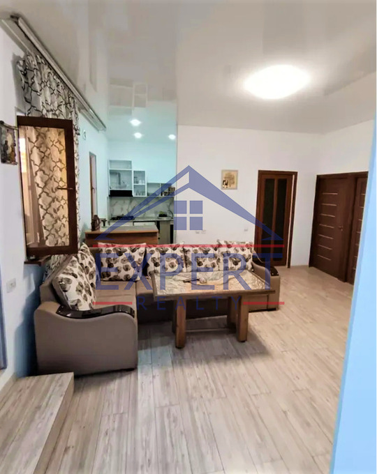 ԿԵՆՏՐՈՆ, ԼԵՄԿԻՆԻ ՓՈՂՈՑ, 3 ՍԵՆՅԱԿ