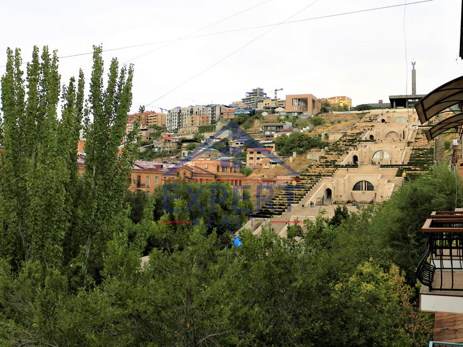 ԿԵՆՏՐՈՆ, ԹԱՄԱՆՅԱՆ ՓՈՂՈՑ, 3 ՍԵՆՅԱԿ