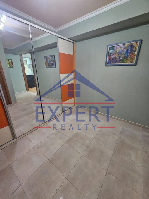 ԿԵՆՏՐՈՆ, ՊՈՒՇԿԻՆԻ ՓՈՂՈՑ, 5 ՍԵՆՅԱԿ