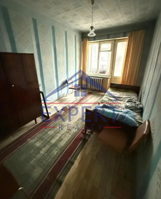 ԱՐԱԲԿԻՐ, ՀՐԱՉՅԱ ՔՈՉԱՐ, 3 ՍԵՆՅԱԿ