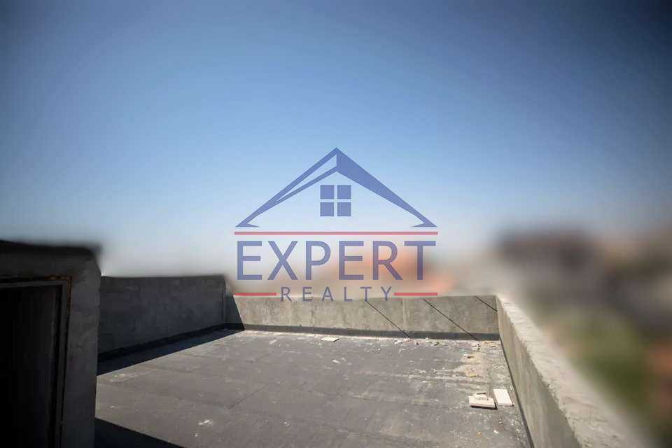 ԱՋԱՓՆՅԱՆ, ՄՈՒՇ 18-ՐԴ ՓՈՂՈՑ, 5 ՍԵՆՅԱԿ