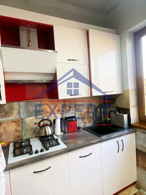 ԿԵՆՏՐՈՆ, ՎԱՐԴԱՆԱՆՑ ՓՈՂՈՑ, 3 ՍԵՆՅԱԿ