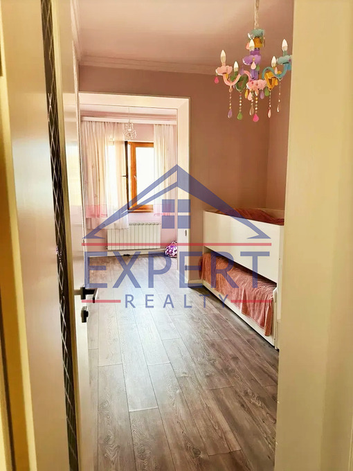 ԿԵՆՏՐՈՆ, ՎԱՐԴԱՆԱՆՑ ՓՈՂՈՑ, 3 ՍԵՆՅԱԿ