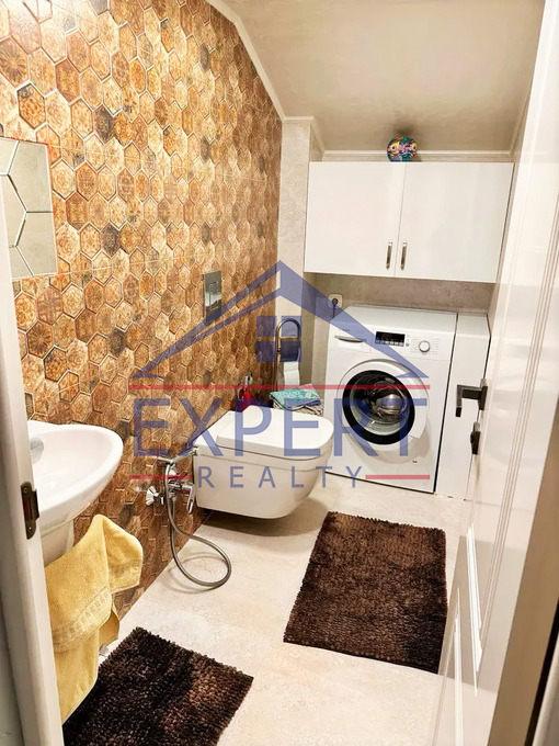 ԿԵՆՏՐՈՆ, ՎԱՐԴԱՆԱՆՑ ՓՈՂՈՑ, 3 ՍԵՆՅԱԿ